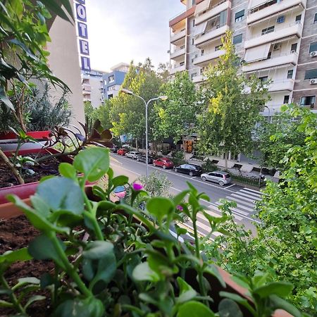 Hotel Martini Vlore Luaran gambar